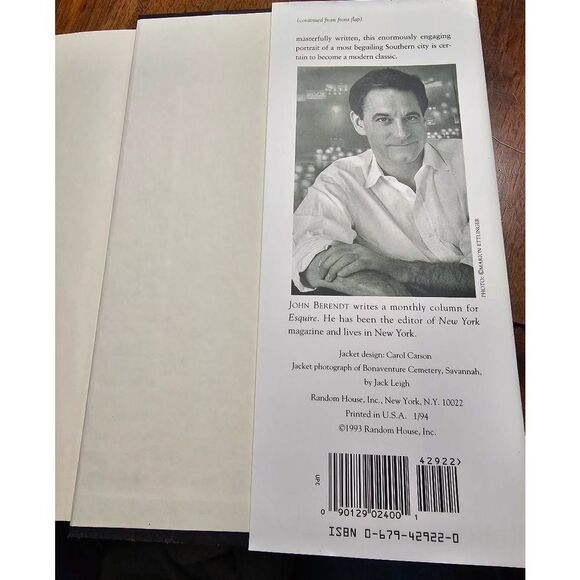 Midnight in the Garden of Good and Evil: A Savannah Story, Autographed  by John - Picture 4 of 8